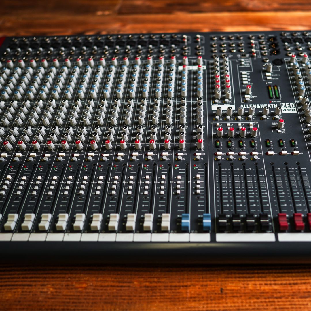 Allen & Heath ZED 428 Analog Mixing Desk